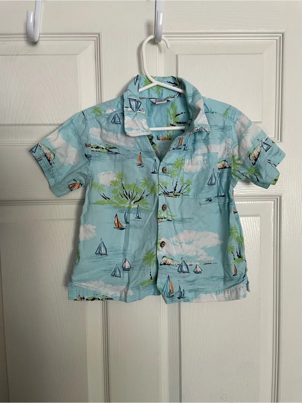 Kitestrings 3T Boys Light Blue Tropical Sailboat Short-Sleeve Shirt for Kids